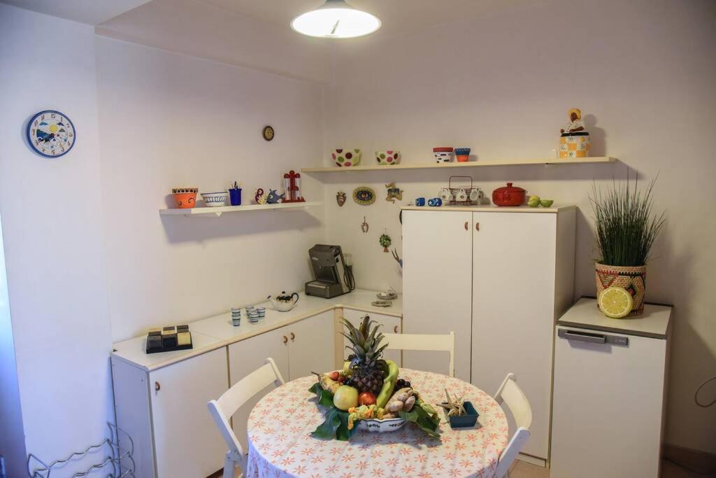 La Terrazza Di Alcino Lejlighed Torre Canne Eksteriør billede